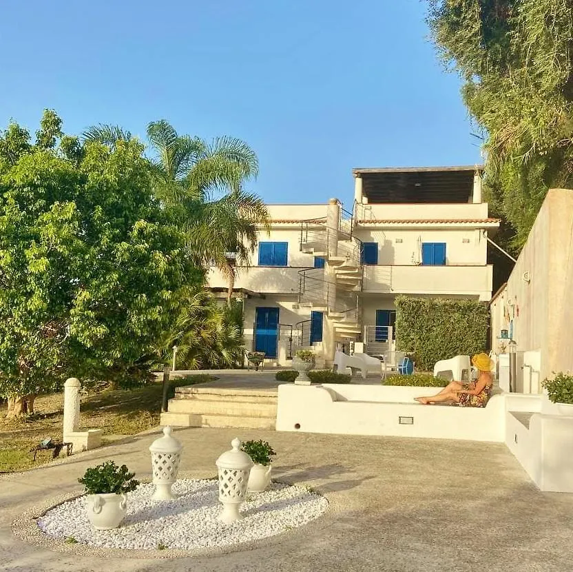 Magico Appartamenti Scafa - Marina Capo dʼOrlando Apartamento