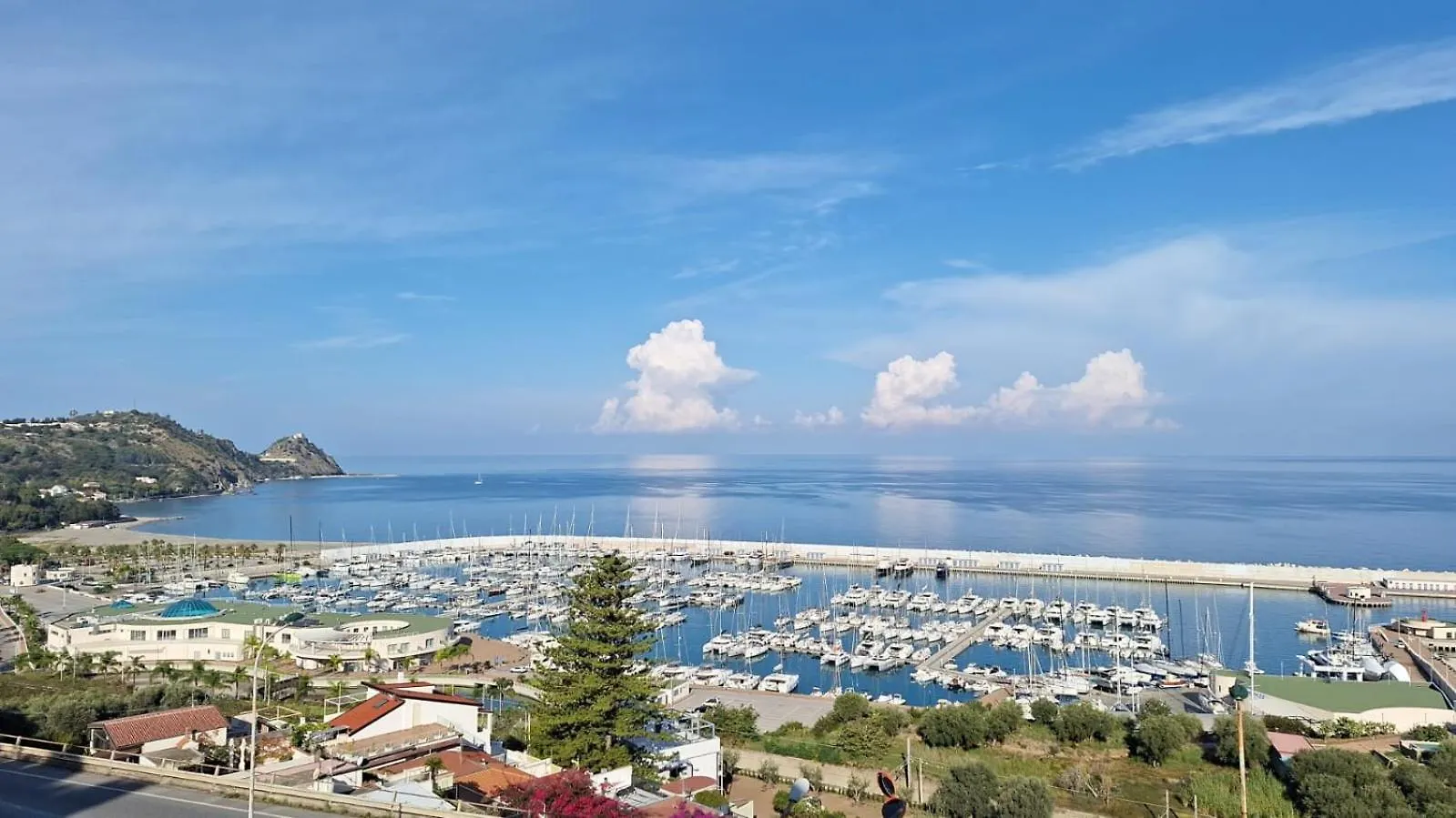 Magico Appartamenti Scafa - Marina Capo dʼOrlando 0*,  Italia
