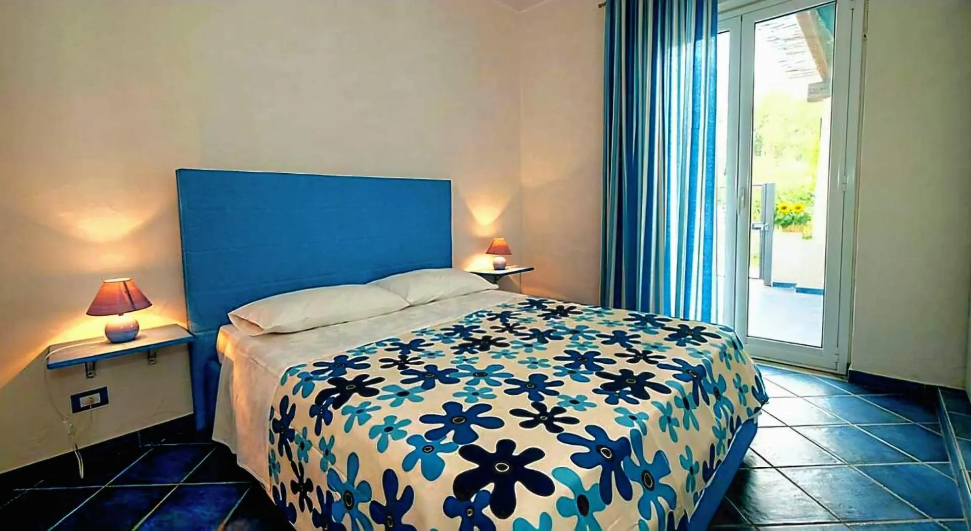 Magico Appartamenti Scafa - Marina Capo dʼOrlando Apartamento
